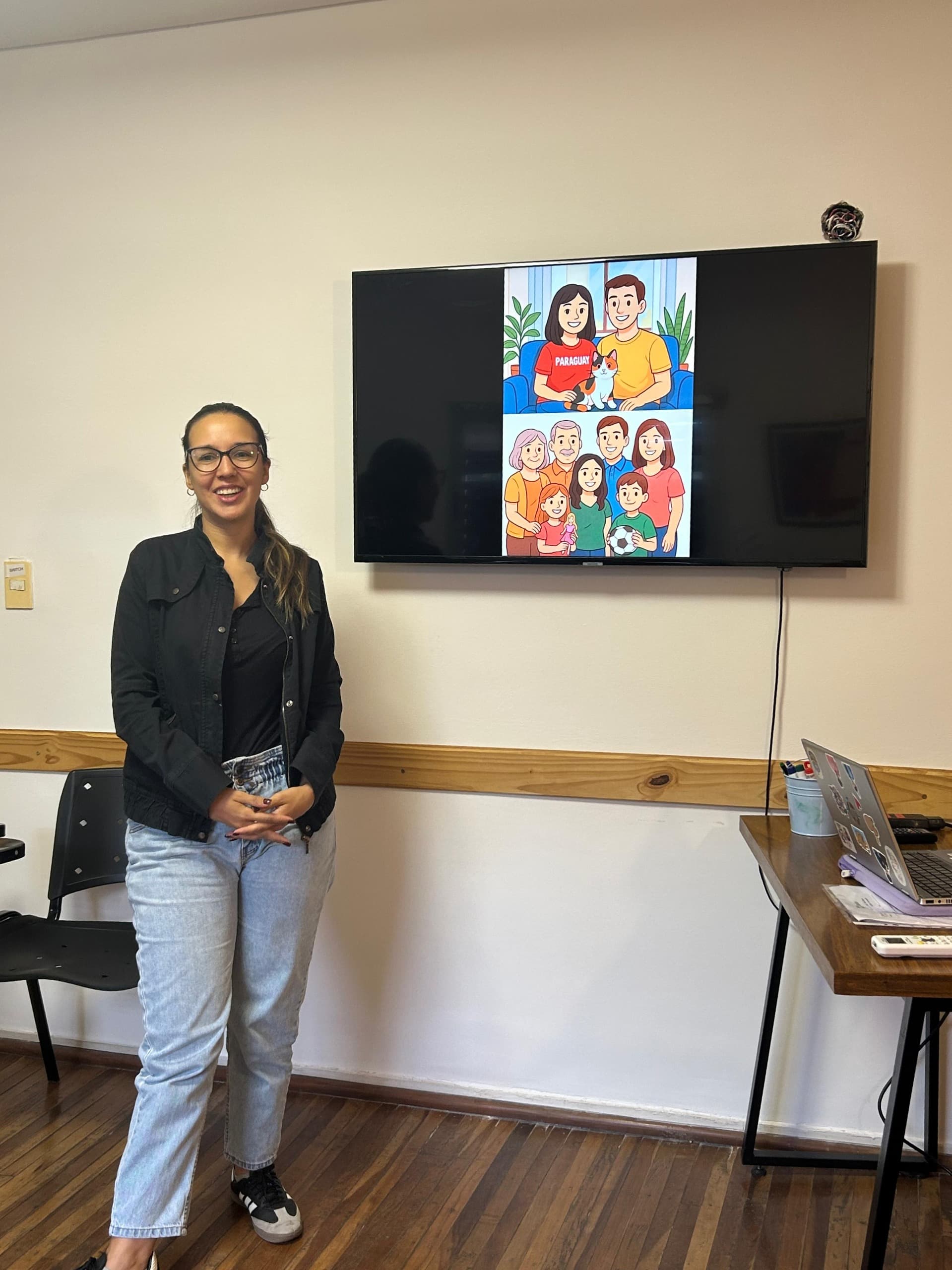 Teacher Choice impartiendo clase con pantalla interactiva